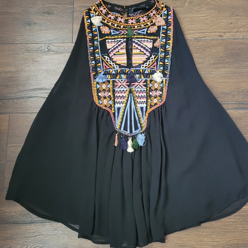 ZARA tribal sleeveless blouse